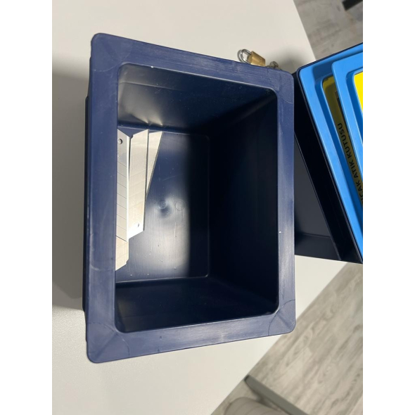 Maket Bıçağı Kutusu
